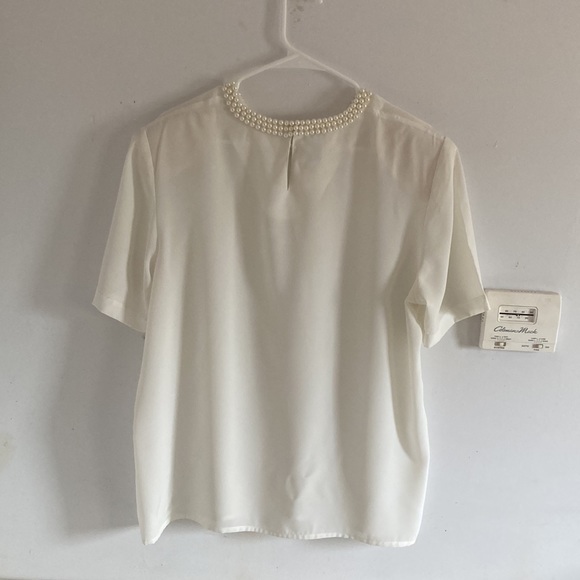 Cute Blouse - Picture 2 of 3